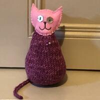Knitted pink Cutie Cat