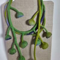 Felted necklace "Seaweed"