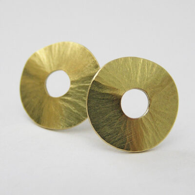 Anna K Baldwin: Anna K Baldwin Radiant 18ct gold studs