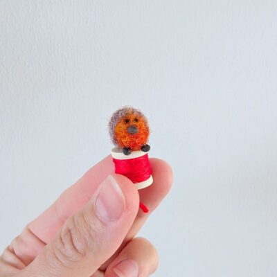 Creature Crafts: Mini robin on a bobbin
