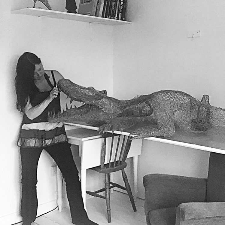 Lindsay Neale Waring - Sculptor at work