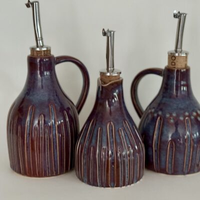 Fiona Wilcock: Oil drizzlers. Stoneware.